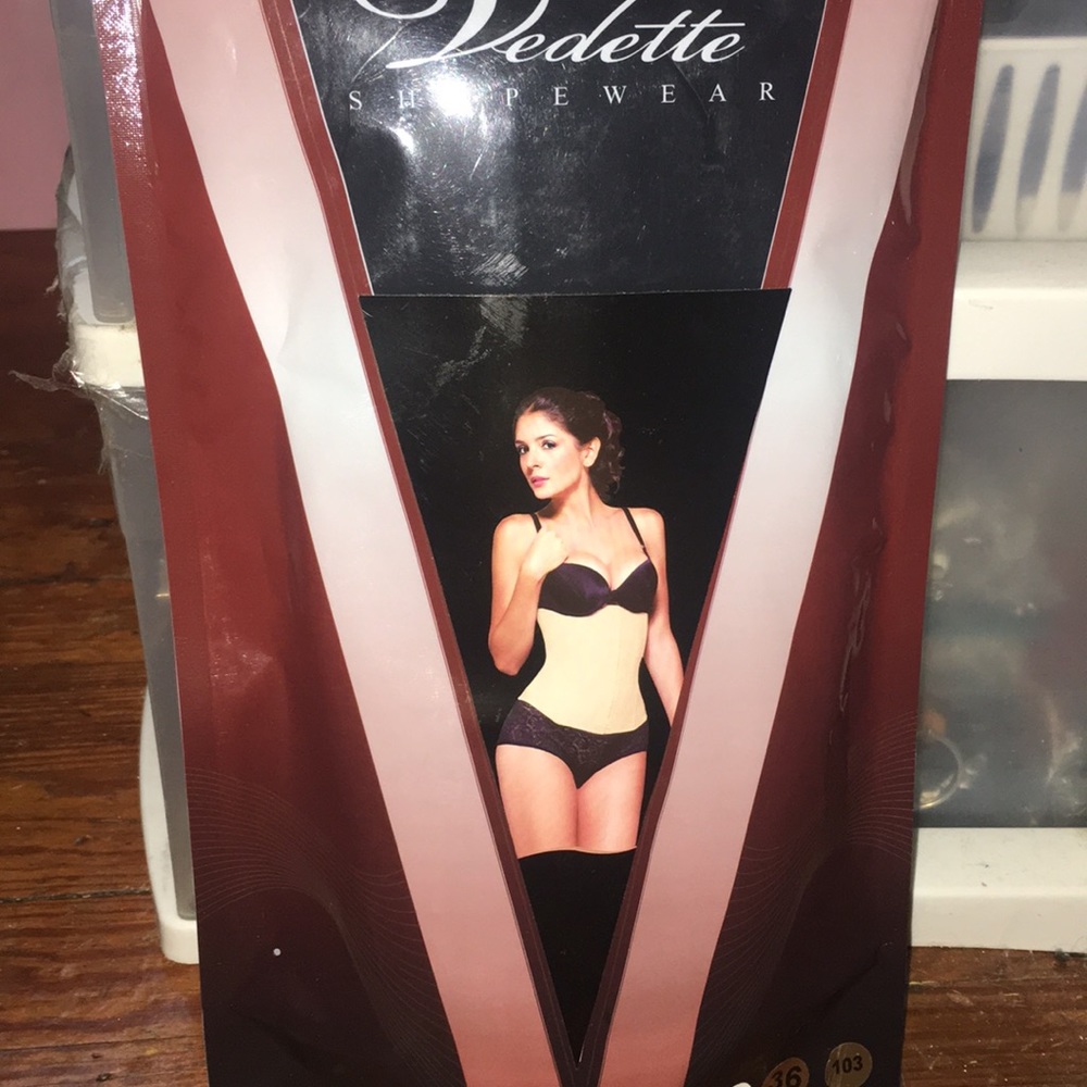 New!!! Vedette shape wear